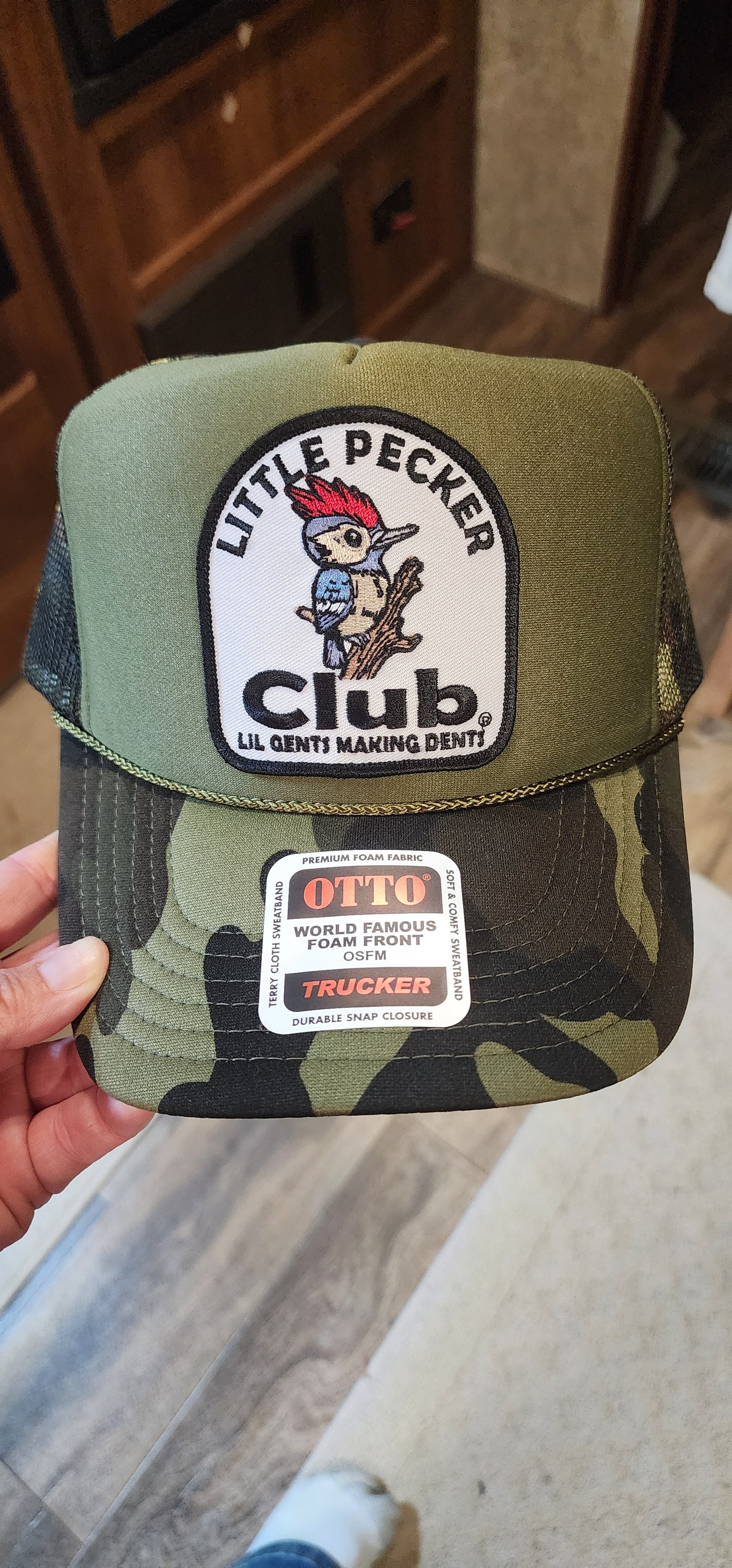 Little pecker club